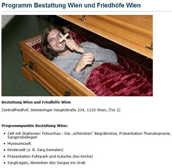 Probeliegen im Sarg
